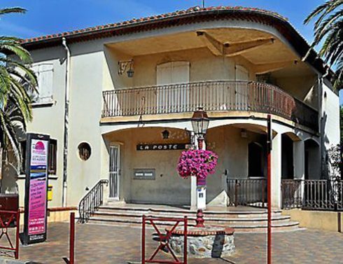 La Poste en vente dans les Pyrénées-Orientales