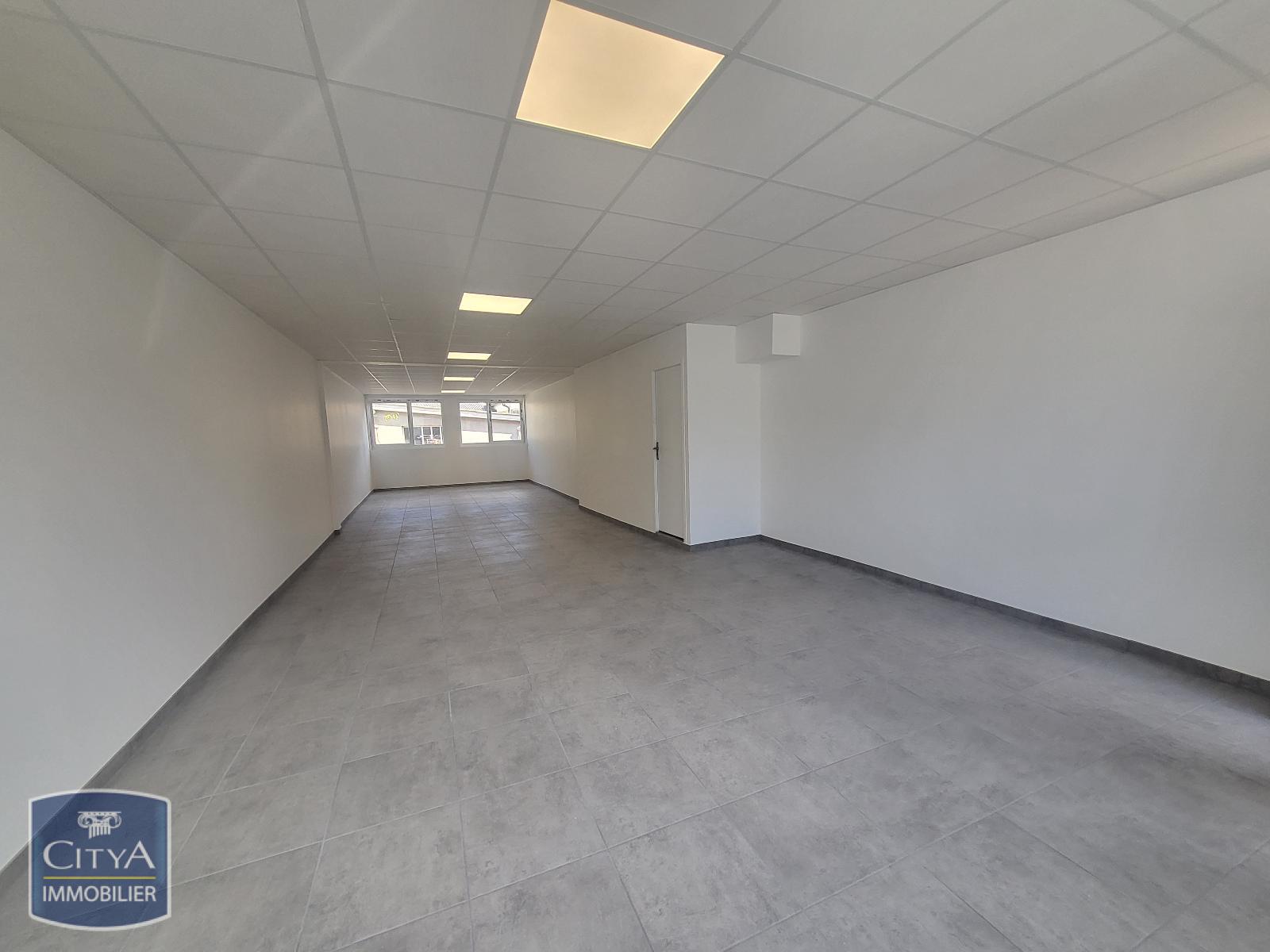 Photo Local Commercial 68.74m²