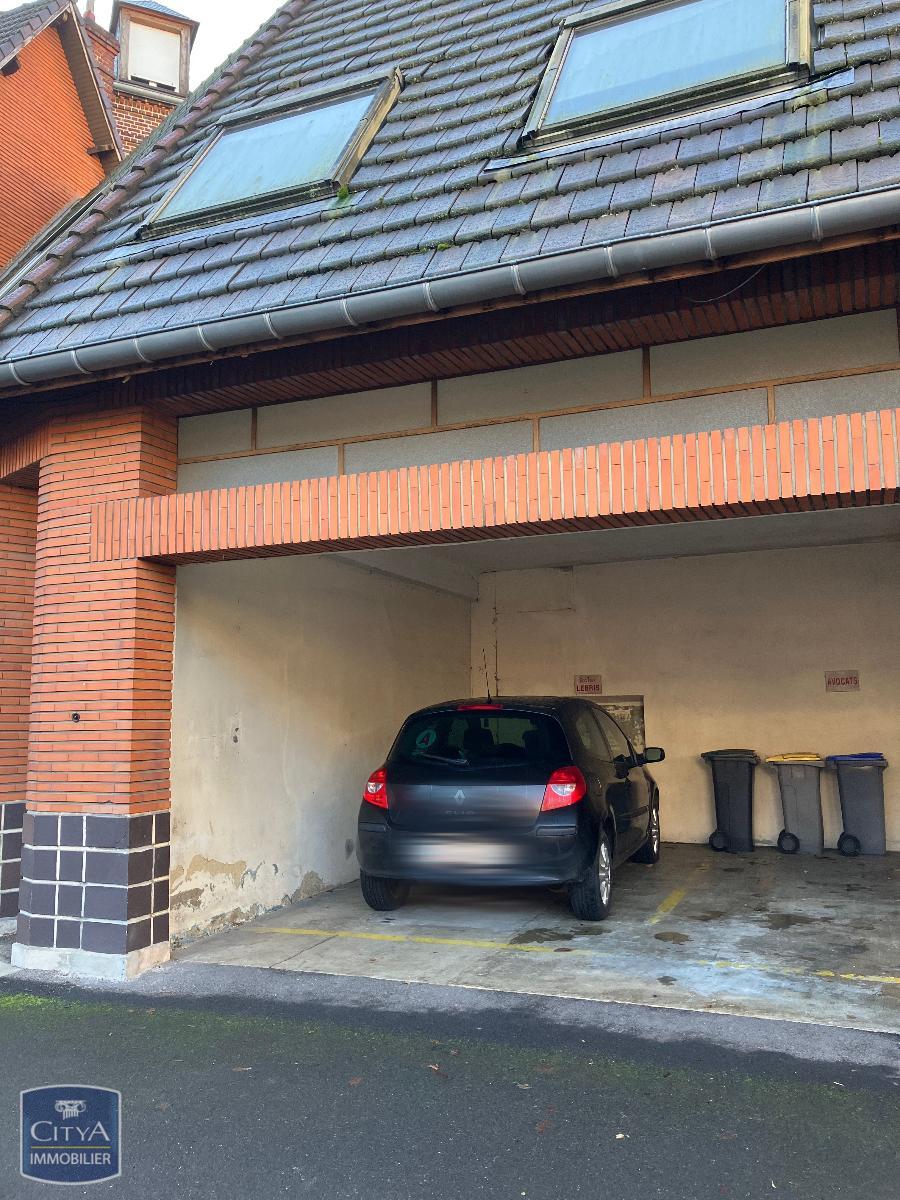Photo 0 parking Beauvais