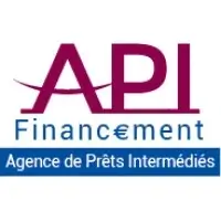 Mandat de gérance locative – une gestionnaire s’occupant de la gestion locative d’un bien immobilier