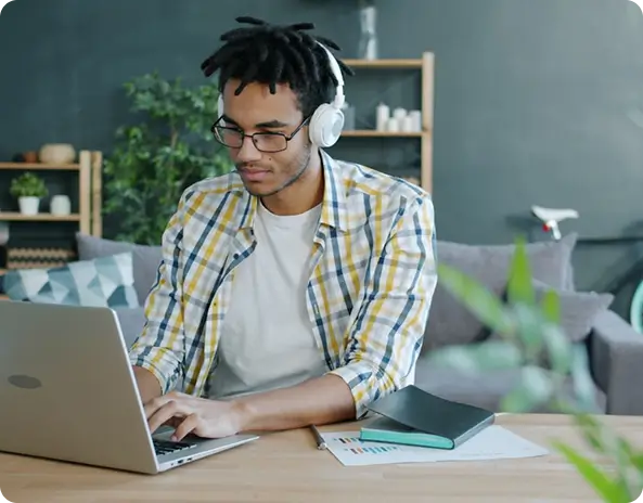 Un étudiant à la recherche de sa prochaine location