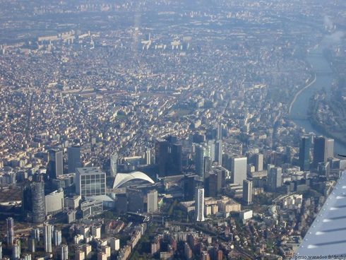 Paris: un plan sécurité pour la Défense