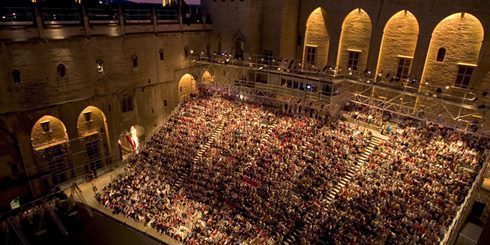 Avignon, ville la plus chère de juillet ! ... Festival oblige