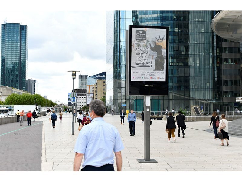La campagne publicitaire 2020 s'affiche à La Défense à Paris !