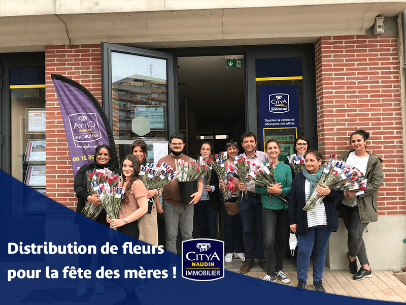 Distribution de roses pour la fête des mères à Montauban !