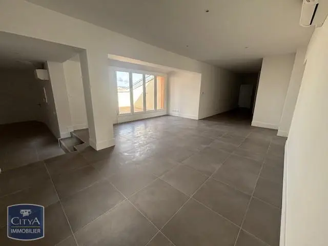 Photo 3 Appartement 4 pièces 151.03m²