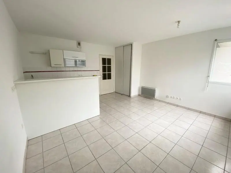 Photo 2 Appartement 1 pièce 30.33m²