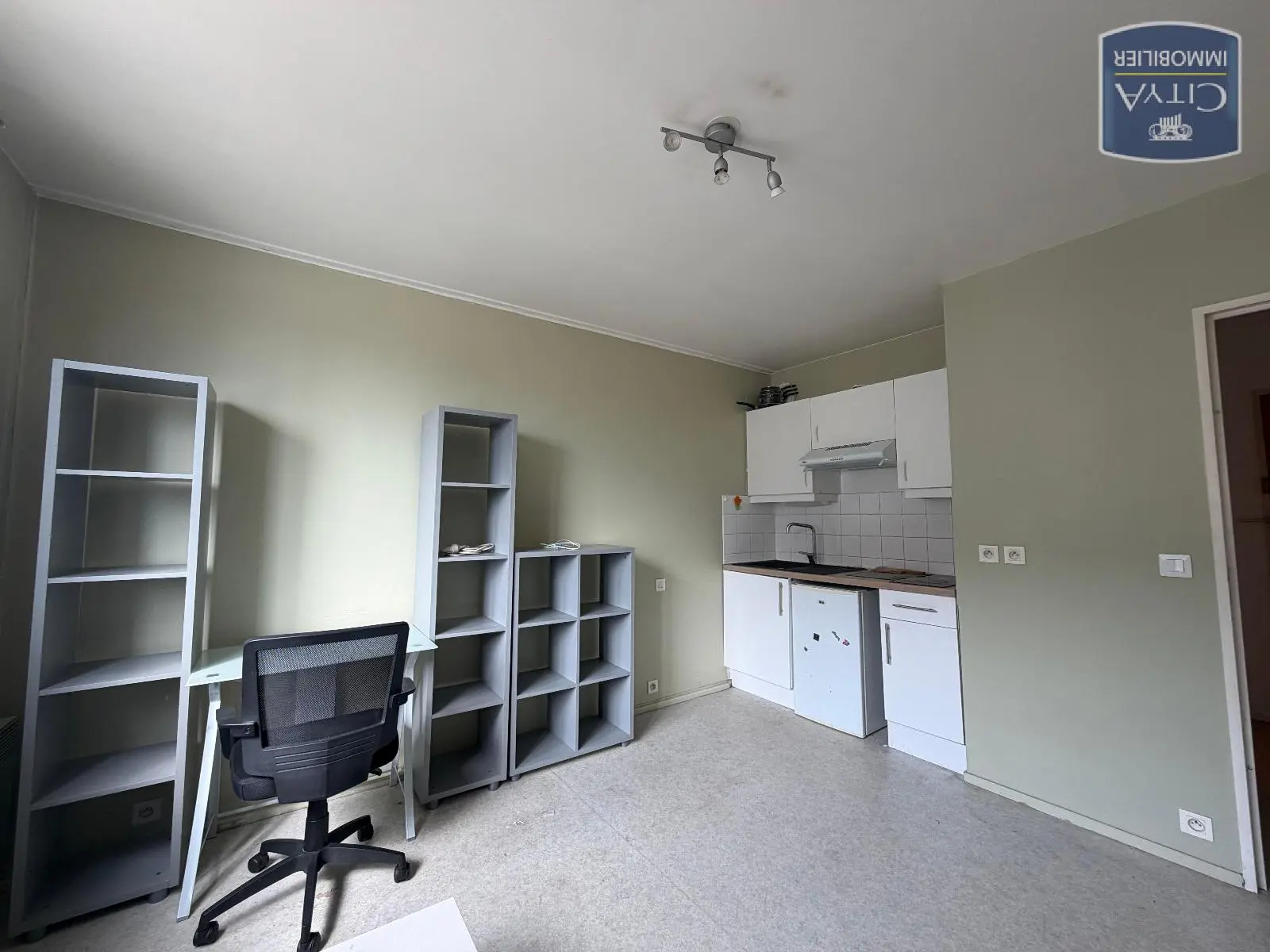 Photo 2 Appartement 1 pièce 19.6m²