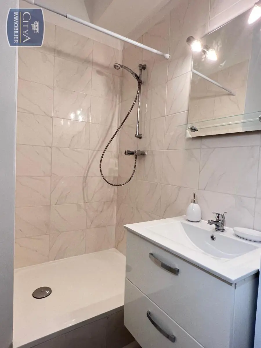 Photo 4 Appartement 1 pièce 17.5m²