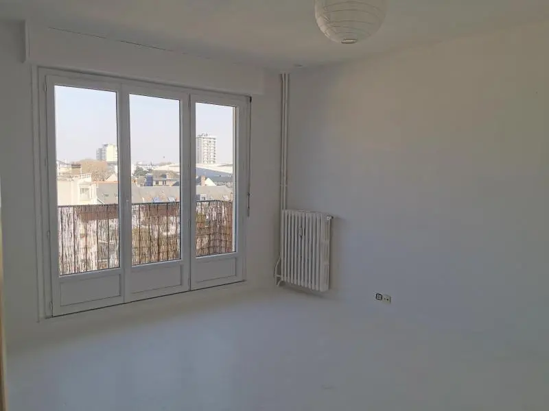 Photo 3 Appartement 1 pièce 28.15m²