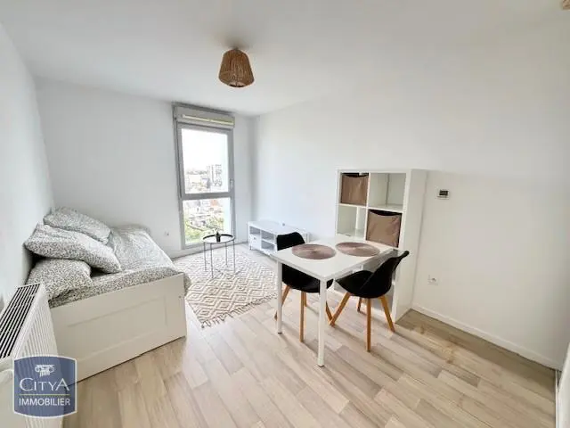 Photo 1 Appartement 1 pièce 19.54m²
