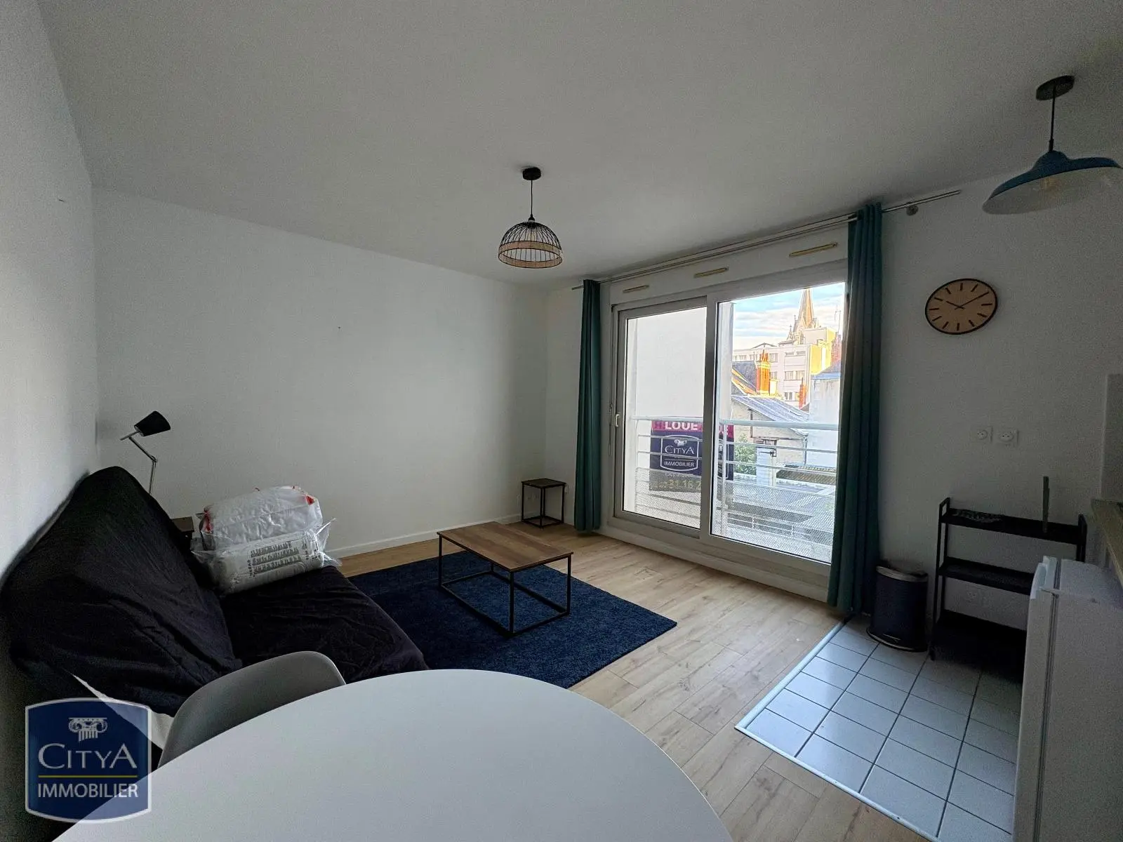 Photo 2 Appartement 1 pièce 24.2m²