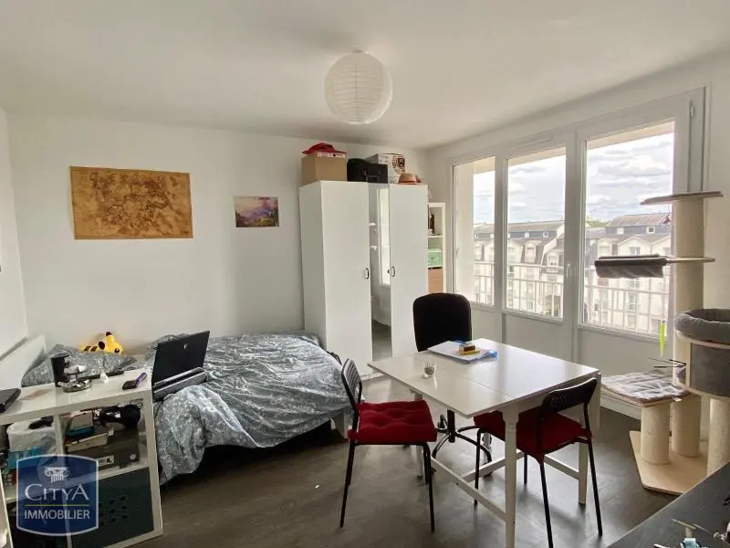 Photo 1 Appartement 1 pièce 30.97m²