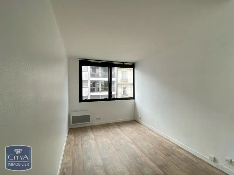 Photo 1 Appartement 1 pièce 20.04m²