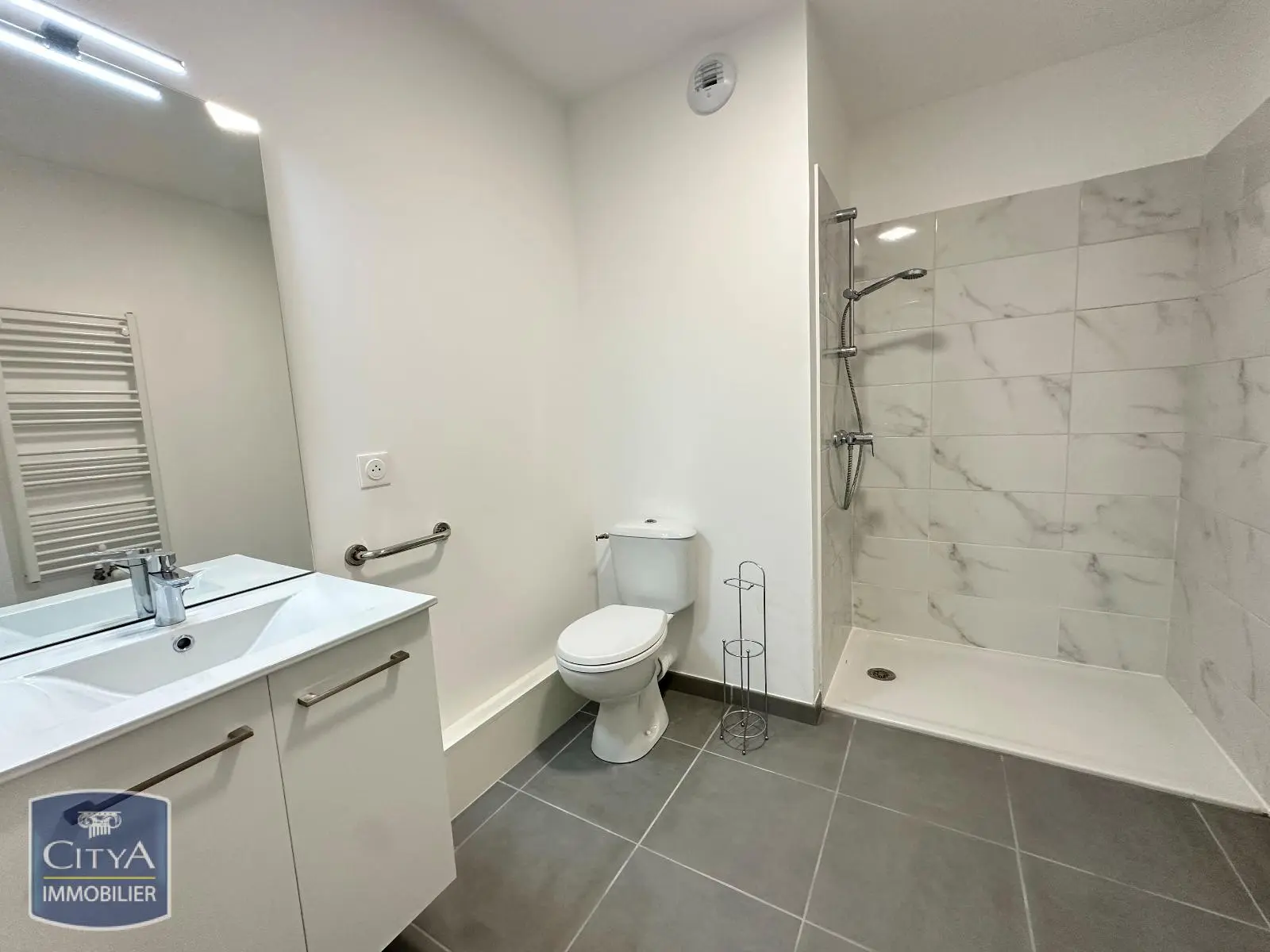 Photo 5 Appartement 1 pièce 31.84m²