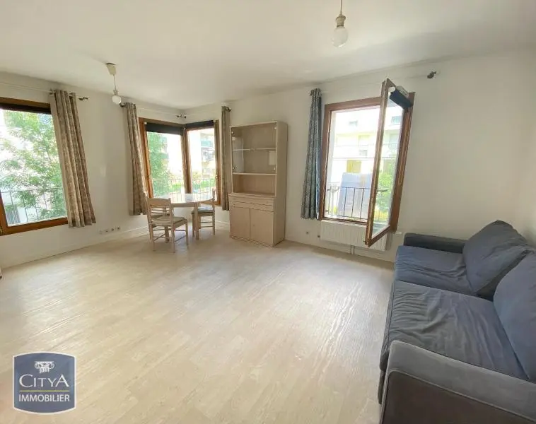 Photo 3 Appartement 1 pièce 37.93m²
