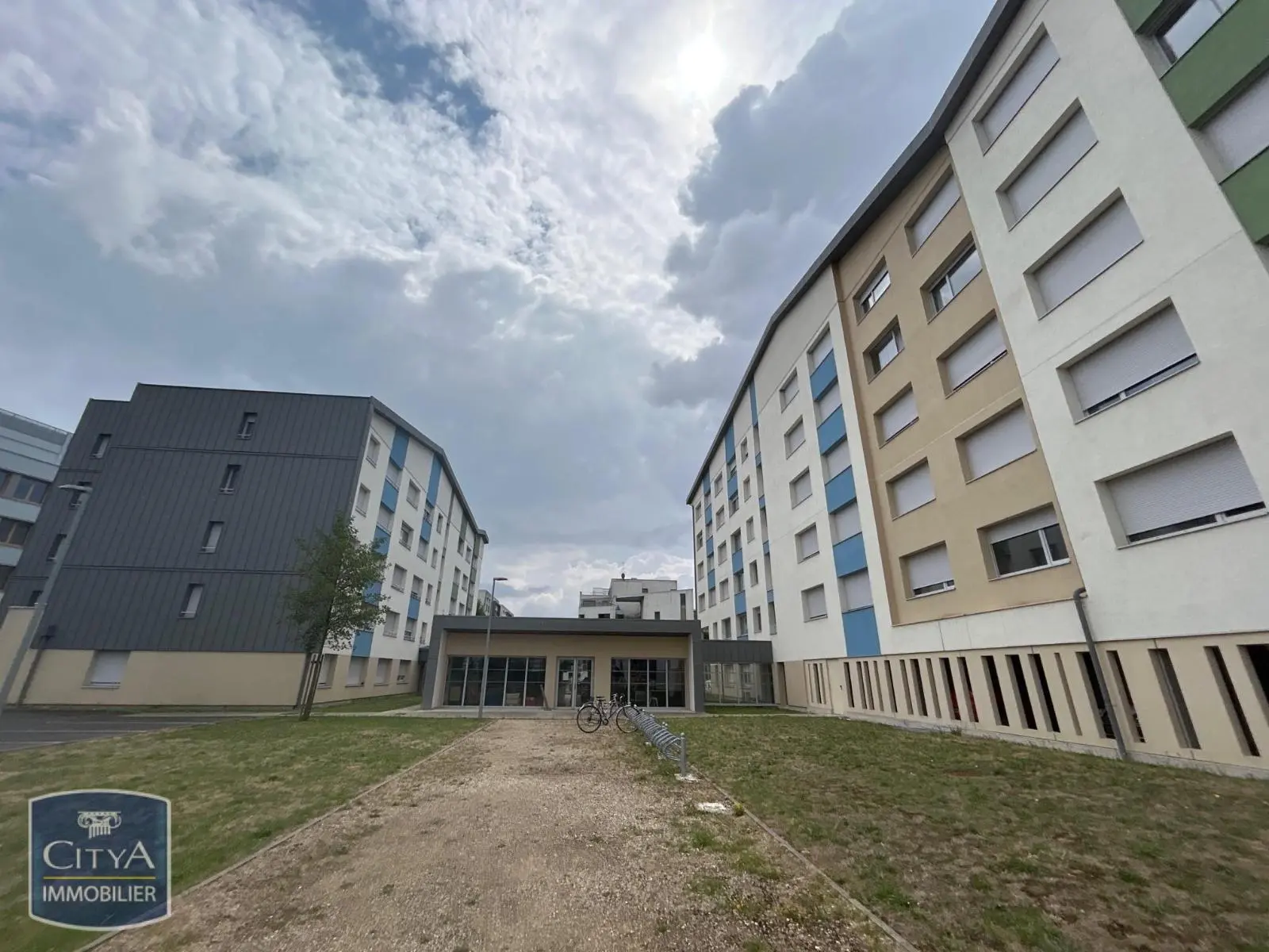 Photo 1 Appartement 1 pièce 19.49m²