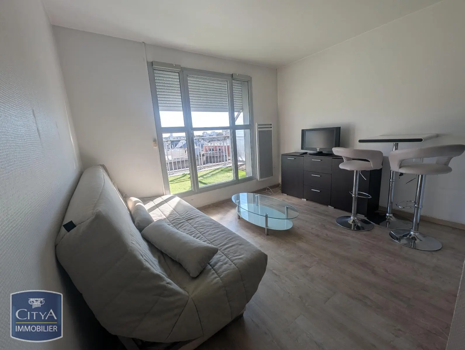 Photo 1 Appartement 1 pièce 17m²