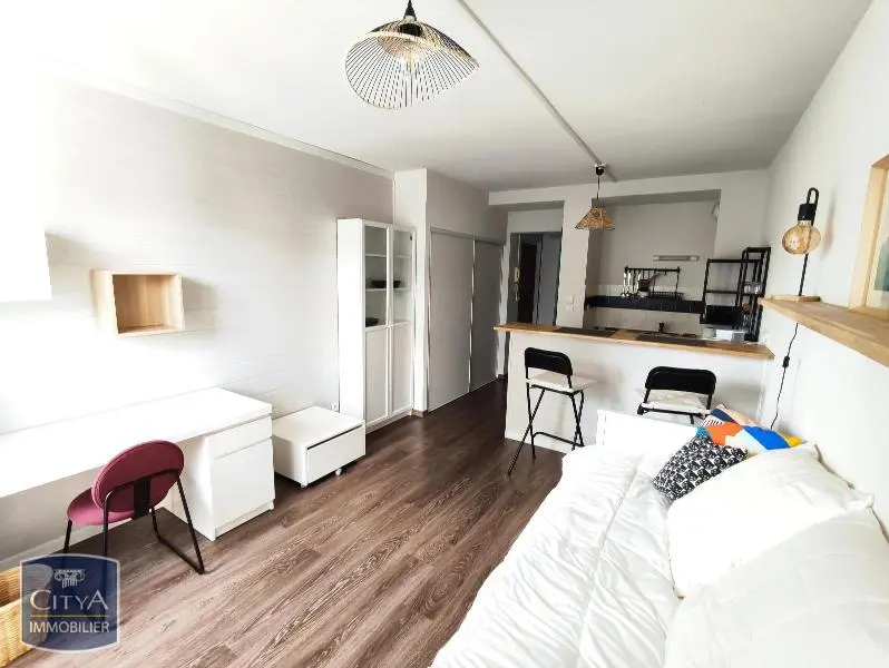 Photo 2 Appartement 1 pièce 23.92m²