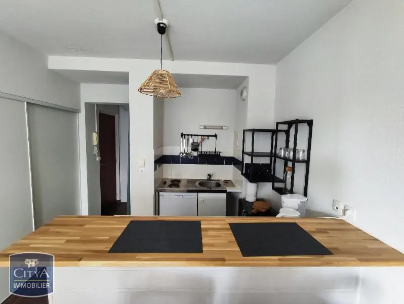 Photo 3 Appartement 1 pièce 23.92m²