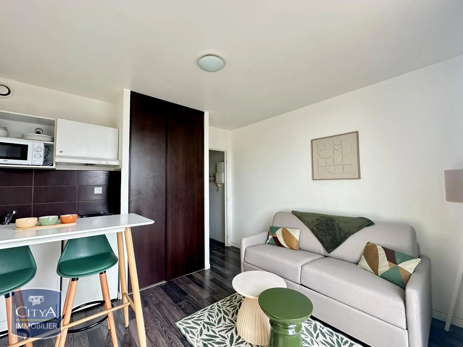 Photo 2 Appartement 1 pièce 16.73m²