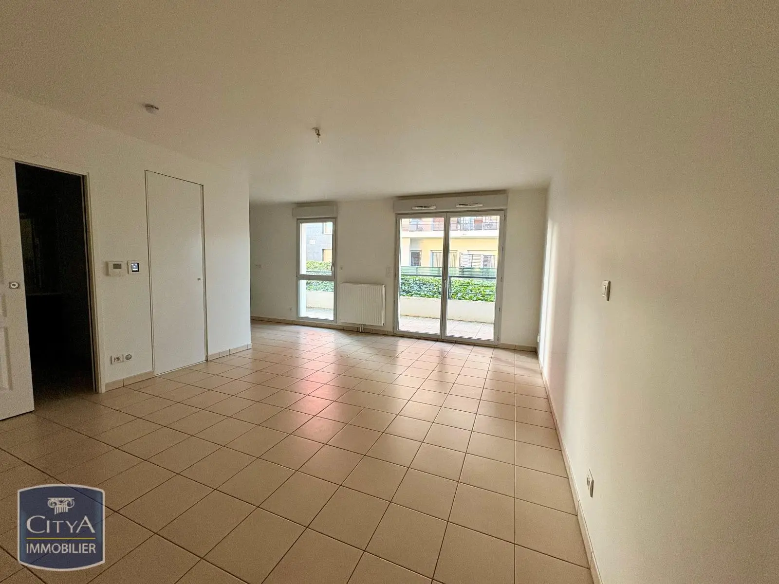 Photo 1 Appartement 1 pièce 34.8m²