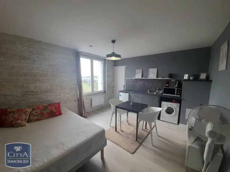 Photo 1 Appartement 1 pièce 21.68m²
