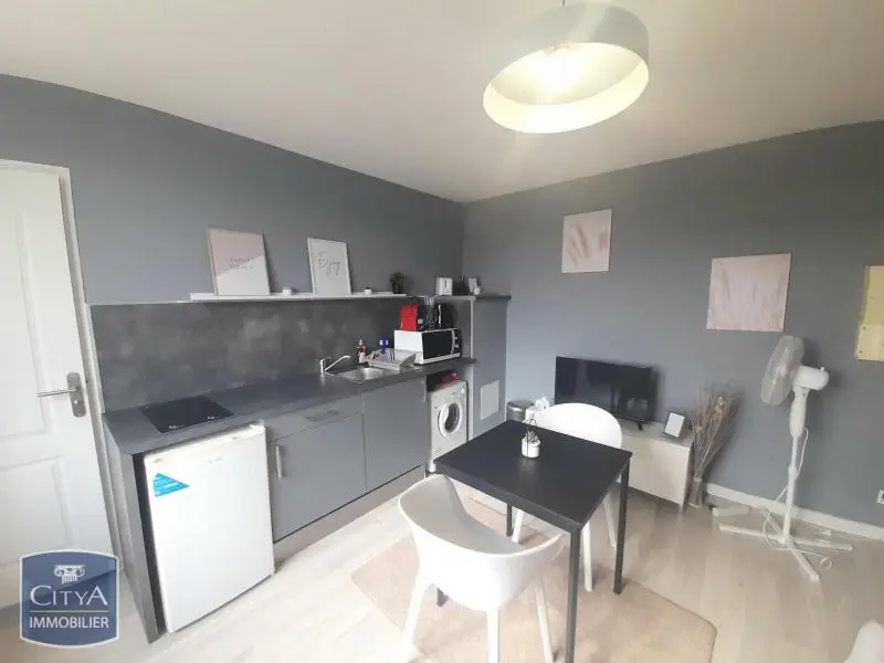 Photo 2 Appartement 1 pièce 21.68m²