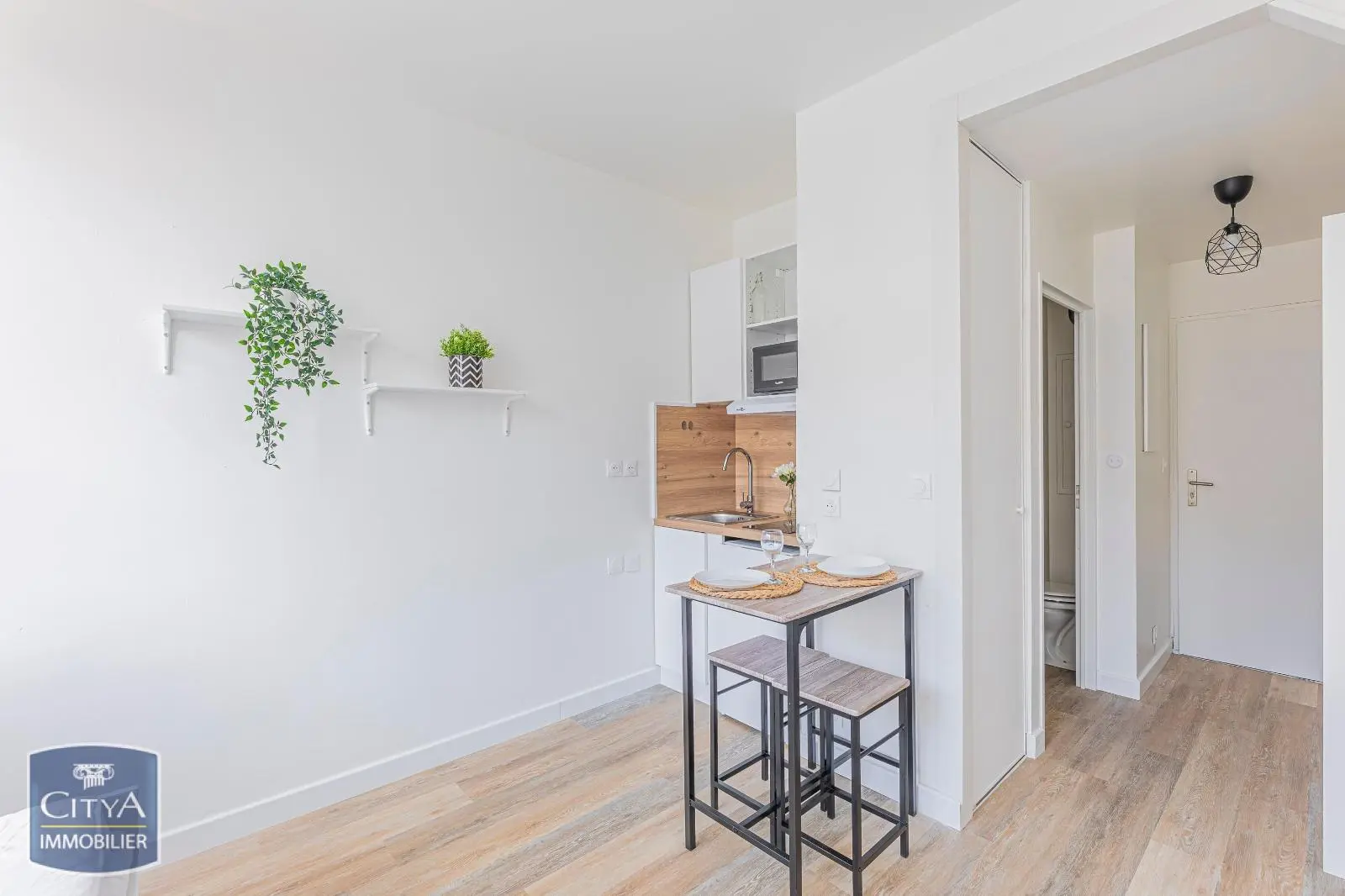 Photo 1 Appartement 1 pièce 15.52m²