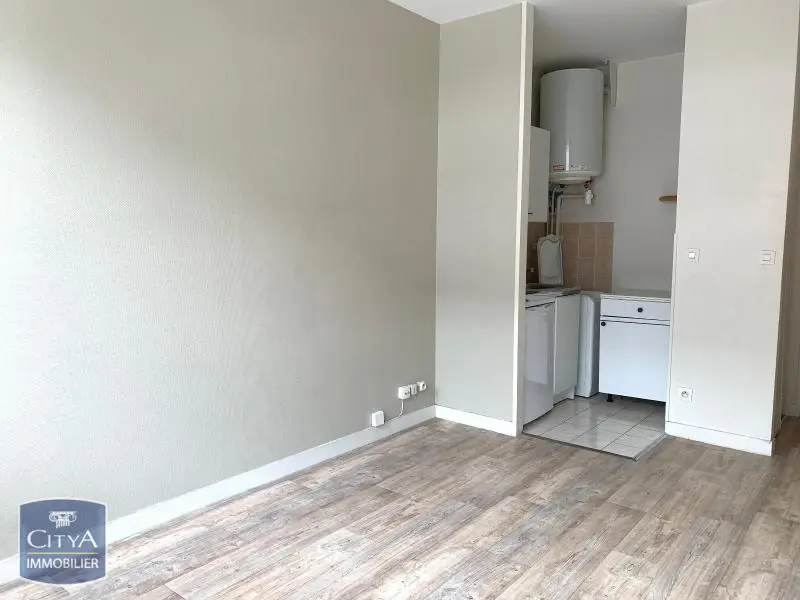 Photo 2 Appartement 1 pièce 20.04m²