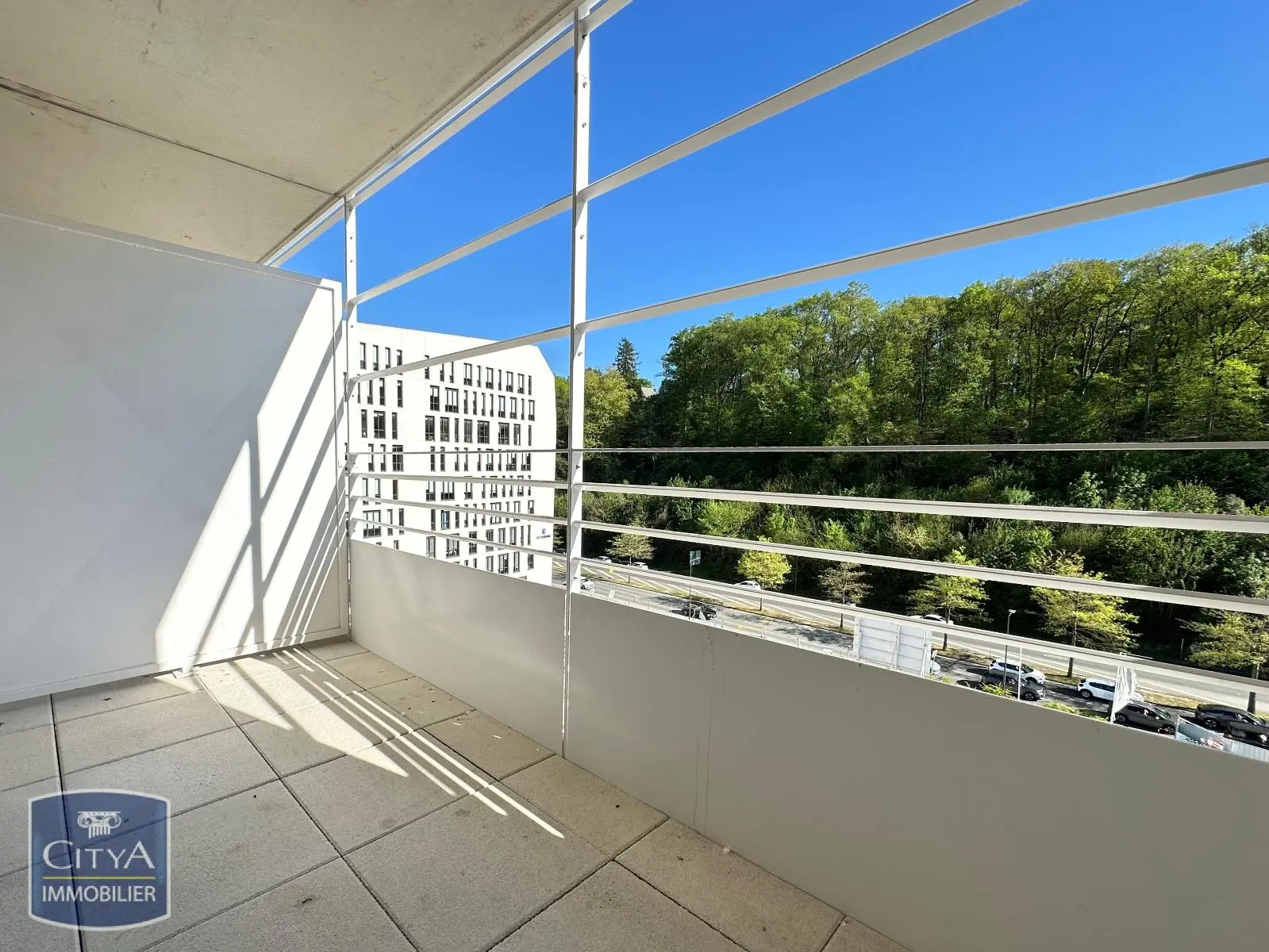 Photo 1 Appartement 1 pièce 31.84m²