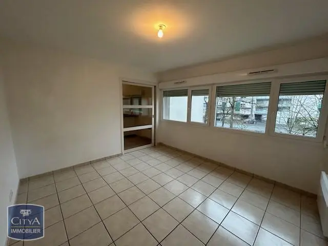 Photo 1 Appartement 2 pièces 37m²