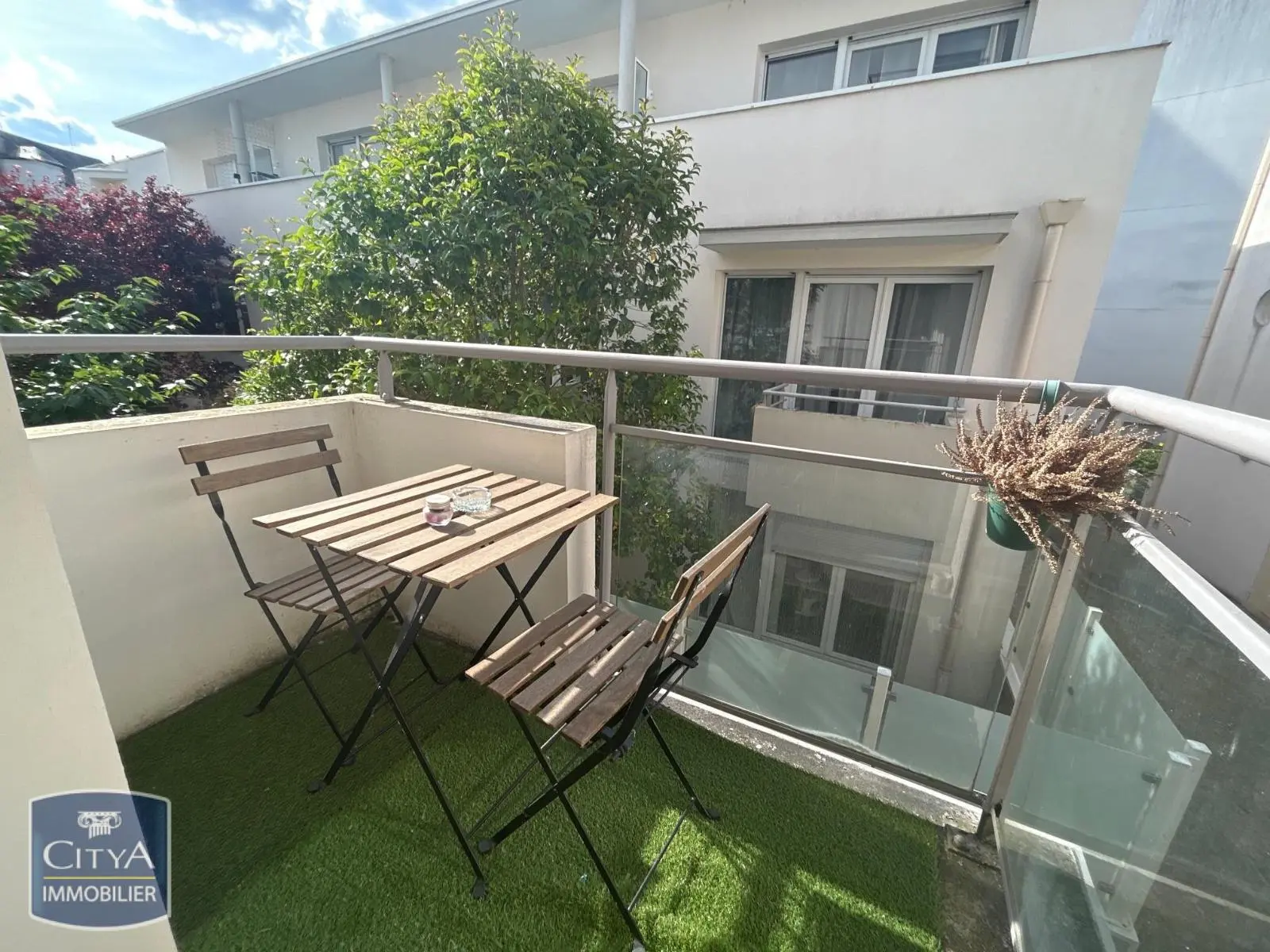 Photo 2 Appartement 1 pièce 21.6m²