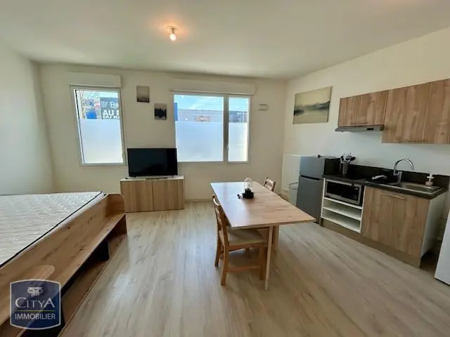 Photo 1 Appartement 1 pièce 29.8m²