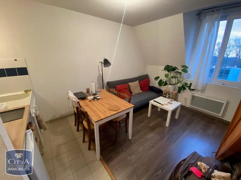 Photo 1 Appartement 1 pièce 28.38m²