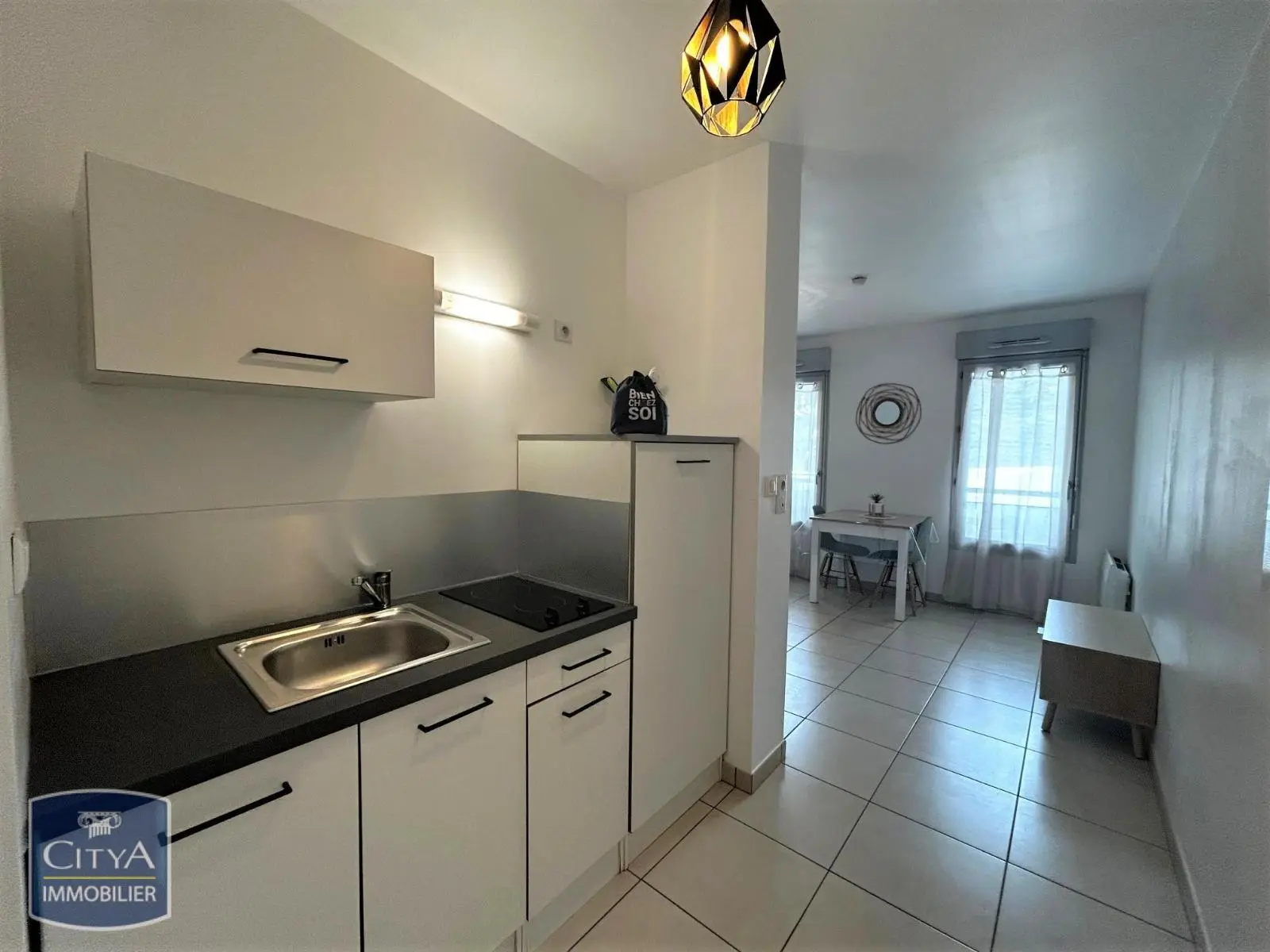 Photo 4 Appartement 1 pièce 22.81m²