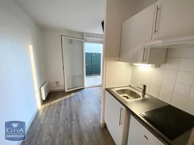 Photo 1 Appartement 1 pièce 16.04m²