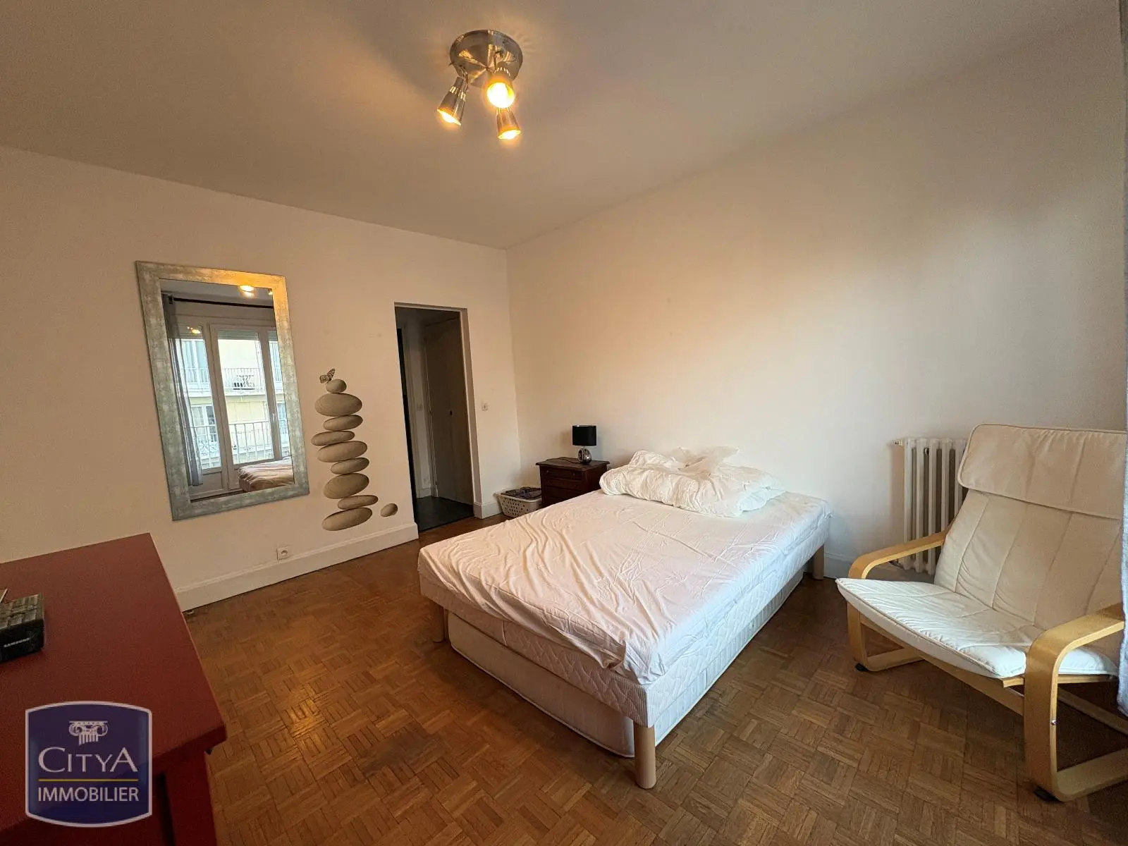 Photo 2 Appartement 1 pièce 31m²