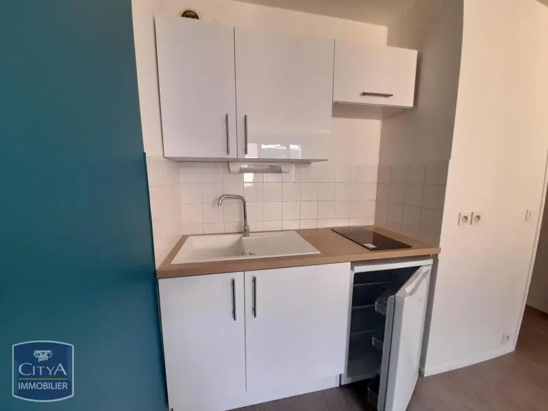 Photo 2 Appartement 1 pièce 22.89m²