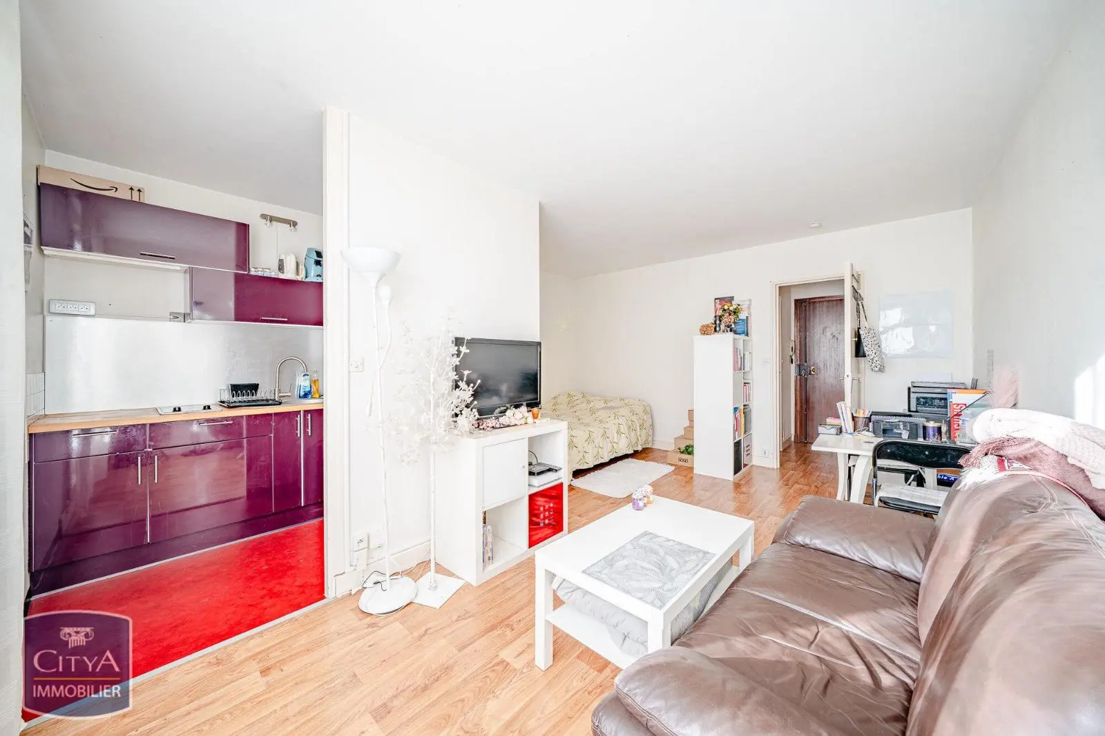 Photo 1 Appartement 1 pièce 28.96m²