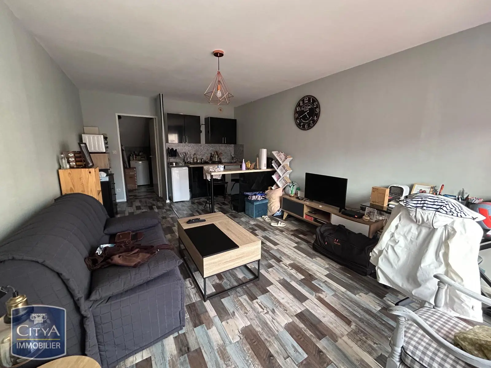 Photo 2 Appartement 1 pièce 28m²