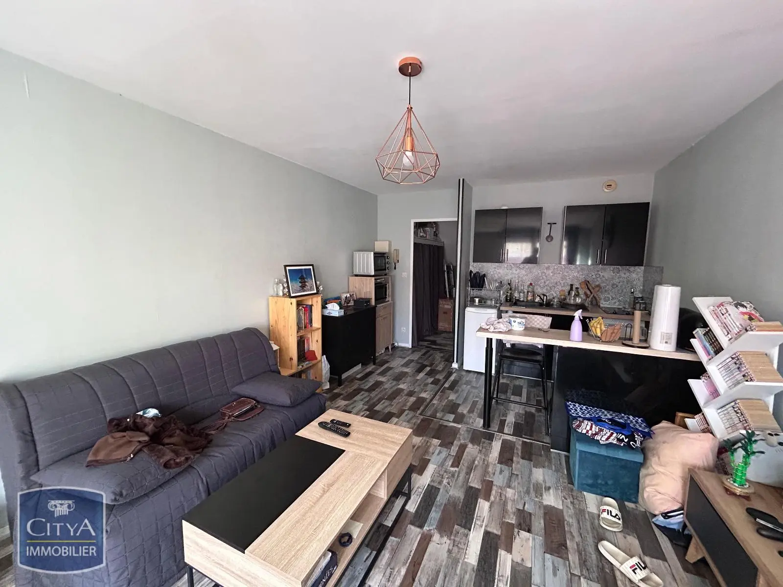 Photo 1 Appartement 1 pièce 28m²