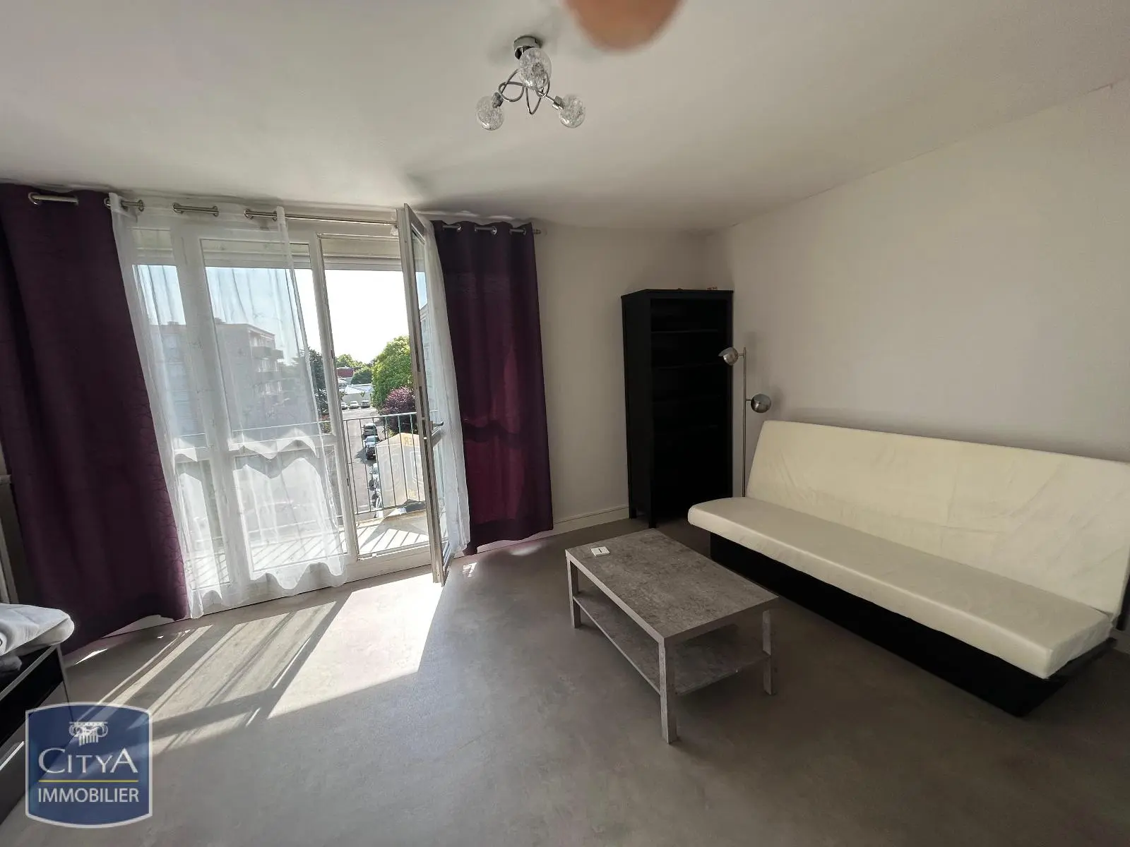 Photo 2 Appartement 1 pièce 27.67m²