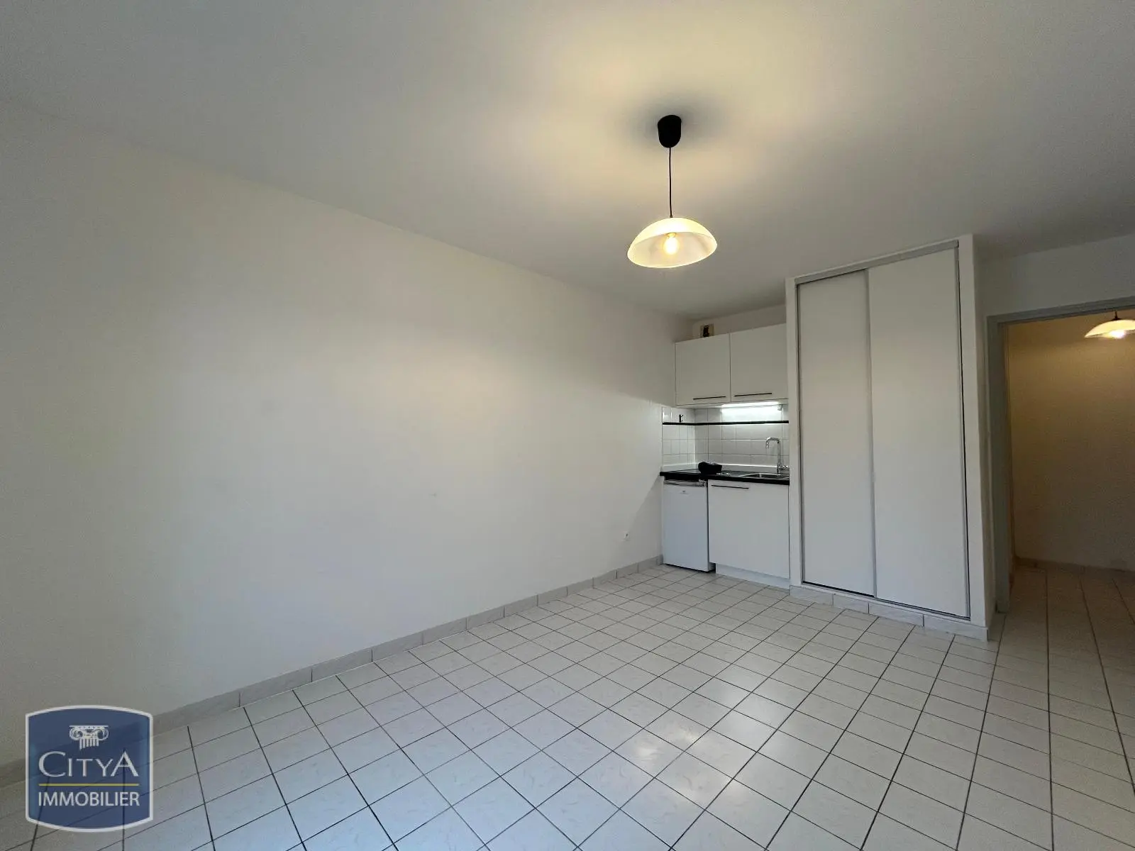 Photo 1 Appartement 1 pièce 22.87m²