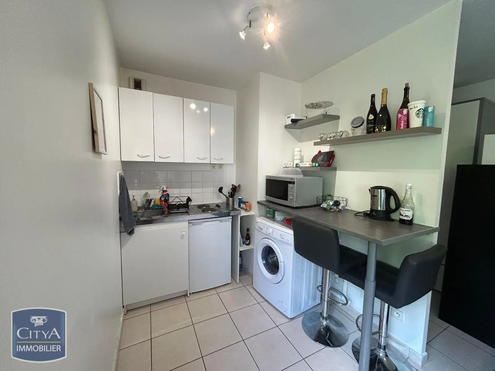 Photo 2 Appartement 1 pièce 30.44m²