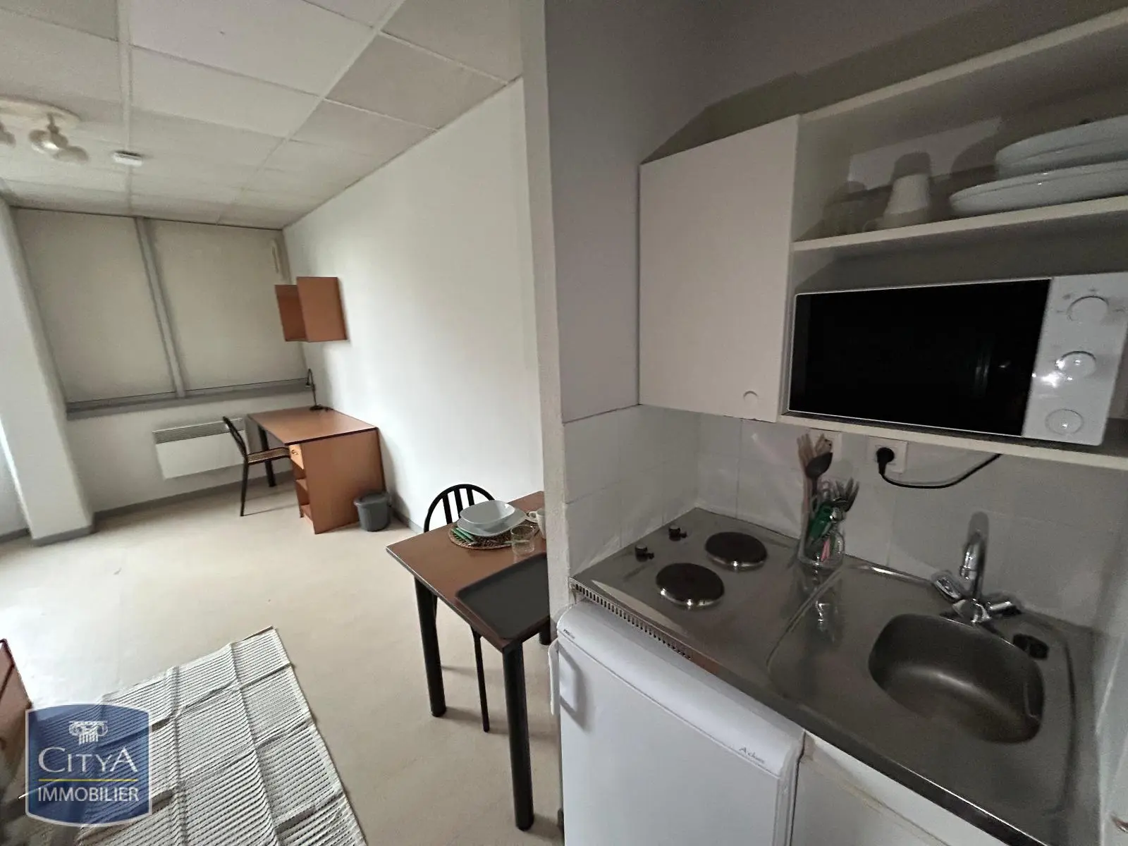 Photo 1 Appartement 1 pièce 18m²
