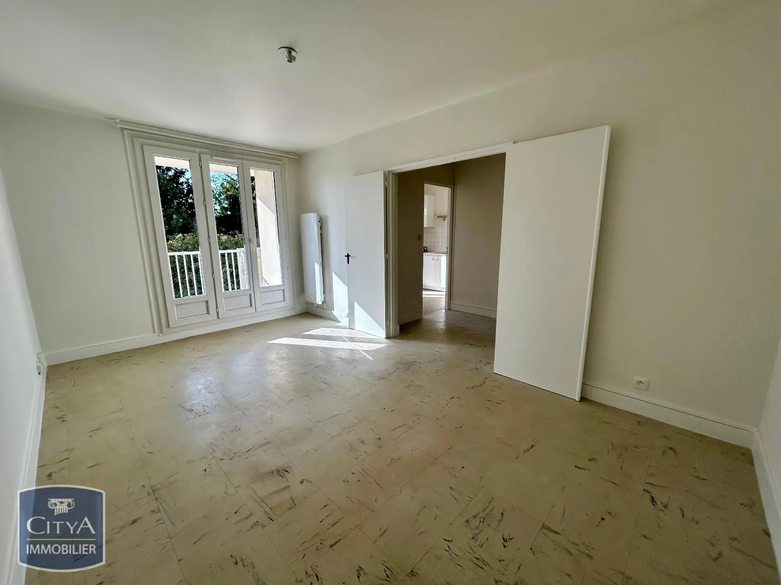 Photo 1 Appartement 1 pièce 30m²