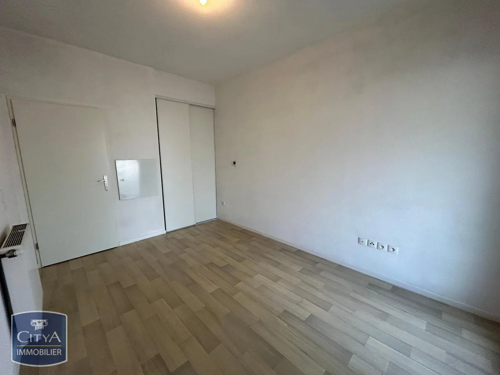 Photo 2 Appartement 1 pièce 19.54m²