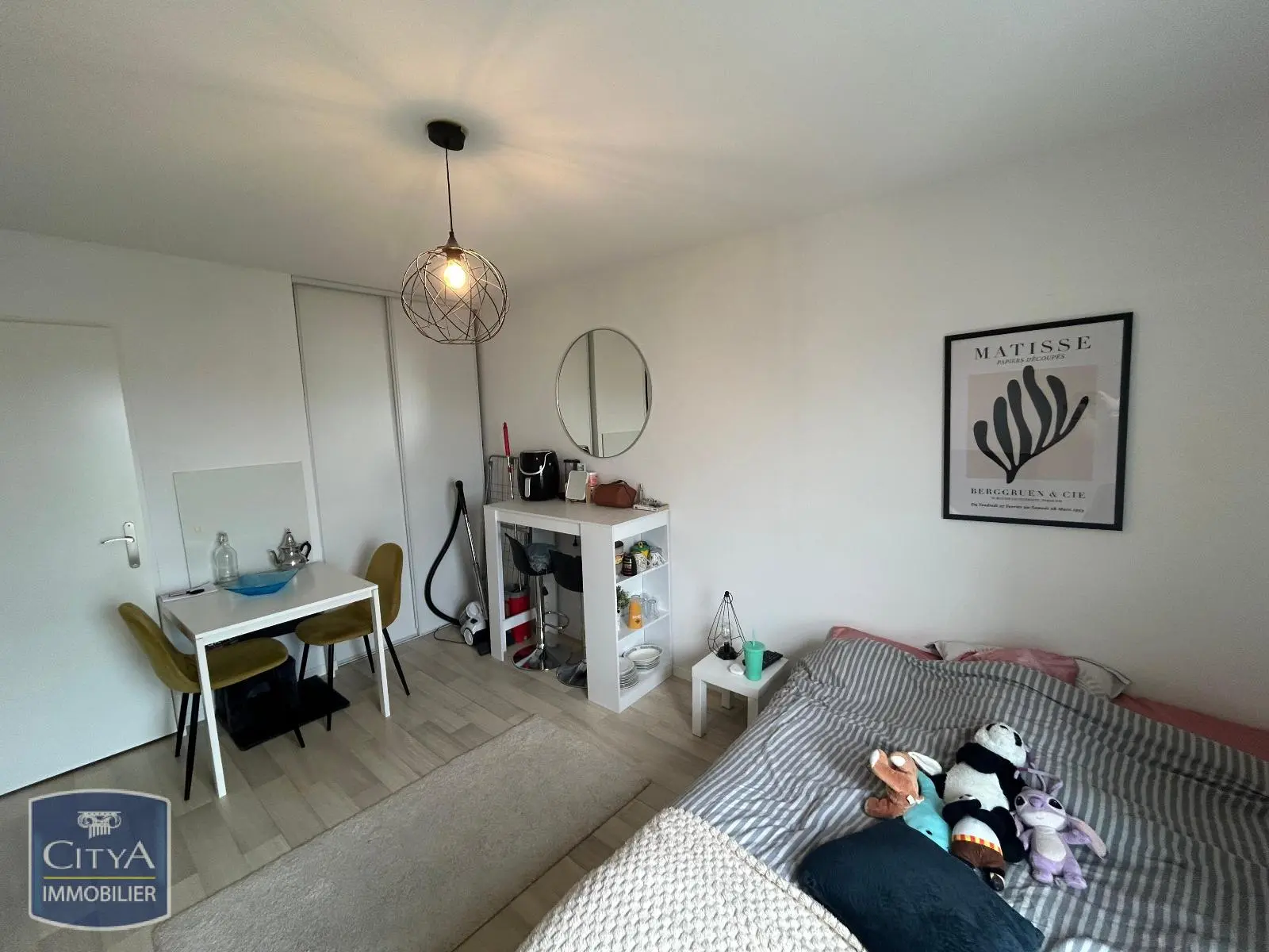 Photo 2 Appartement 1 pièce 19.54m²