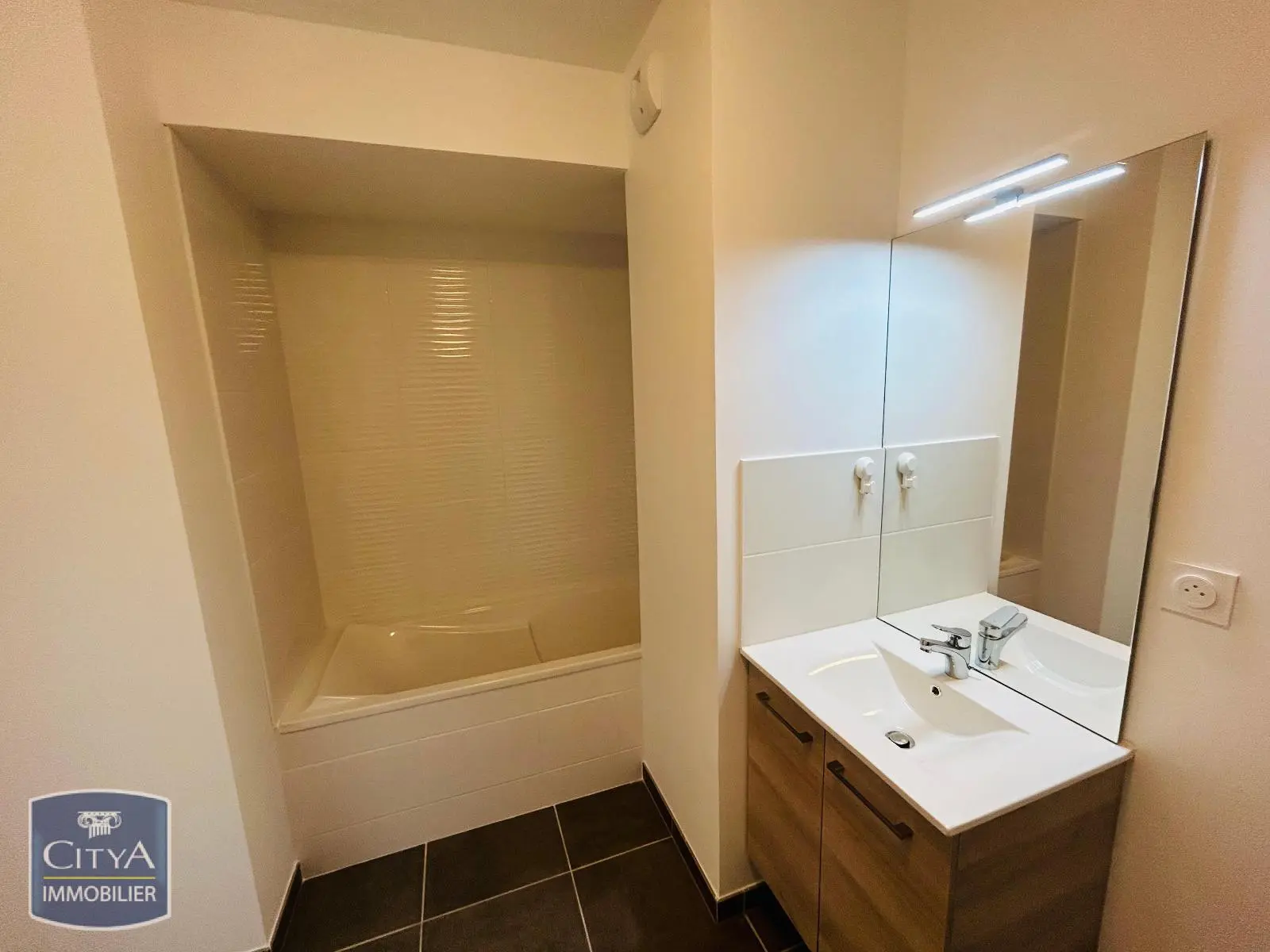 Photo 6 Appartement 1 pièce 31.65m²